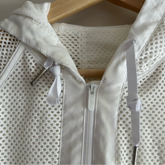Lululemon Mesh on Mesh White Hooded Jacket - Picture 7 of 8